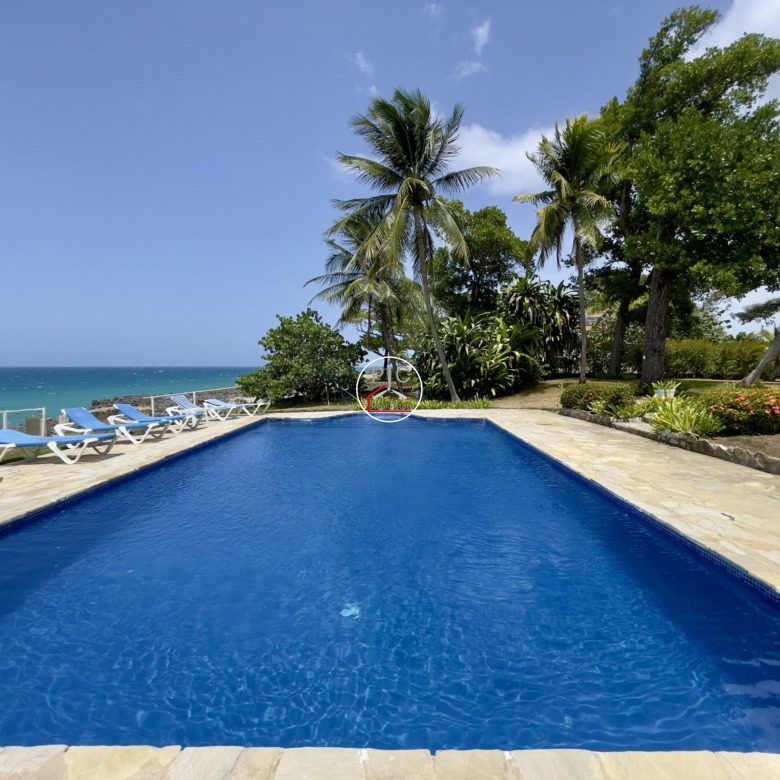 A Rare Oceanfront Opportunity — 5,400 m² of Land in Two Lots – EXCEPTIONAL COLONIAL-STYLE OCEANFRONT ESTATE — Playa Chiquita, Sosúa