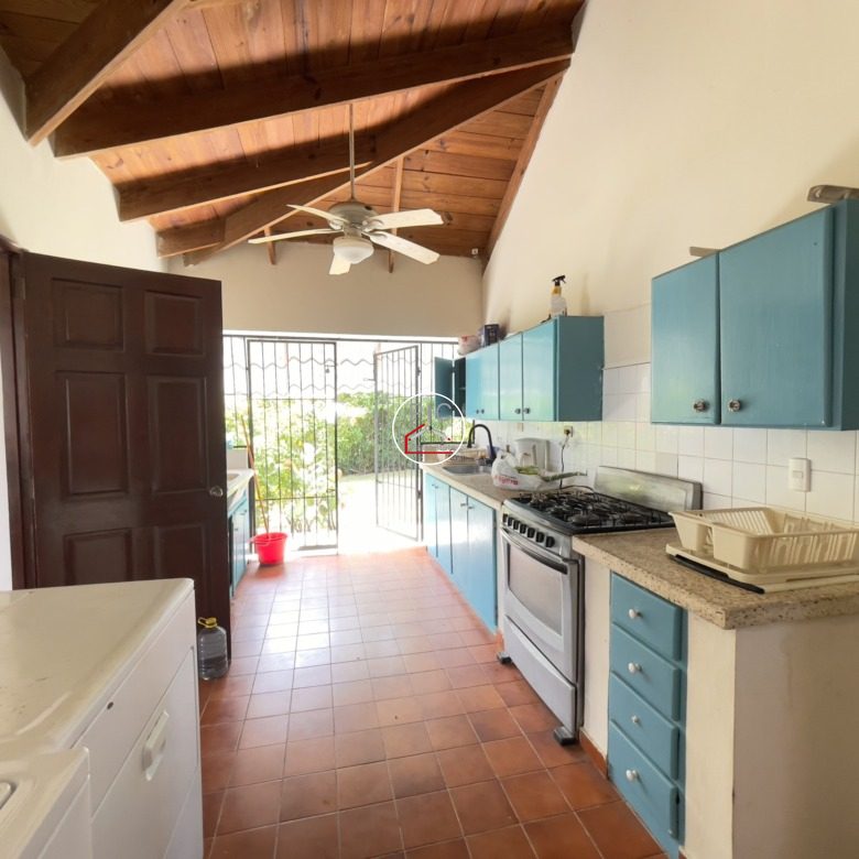 A Rare Oceanfront Opportunity — 5,400 m² of Land in Two Lots – EXCEPTIONAL COLONIAL-STYLE OCEANFRONT ESTATE — Playa Chiquita, Sosúa