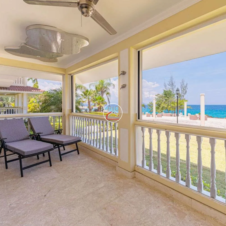 Oceanfront Ground-Floor Apartment — Beachfront Living | Infinity Pool | Gated Community